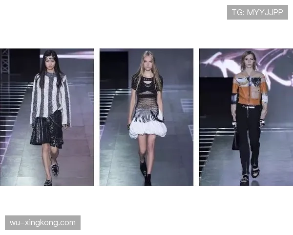 山口茜赛场像战士，街拍一秒变时尚博主，反差太带感